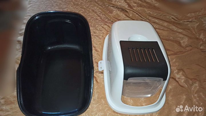 Туалет- домик для кошек б/у