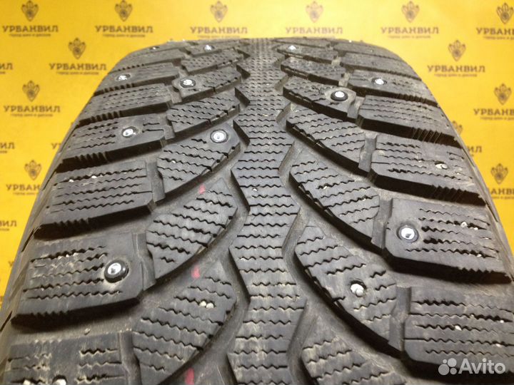 Bridgestone Blizzak Spike-01 235/60 R18 107T