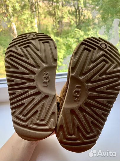 Ботинки зимние UGG