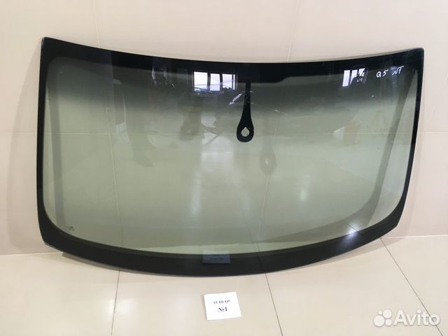 Лобовое стекло Audi Q5 2008г