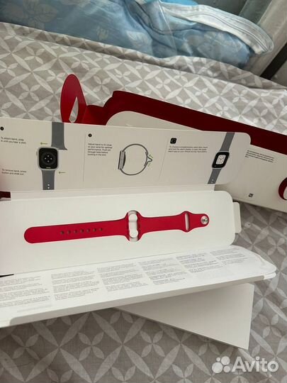 Apple Watch Series 8 (Product Red)