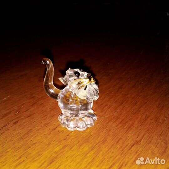 Котенок Сваровски