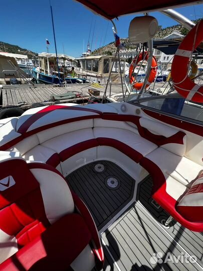 Катер Velvette 25 в Балаклаве
