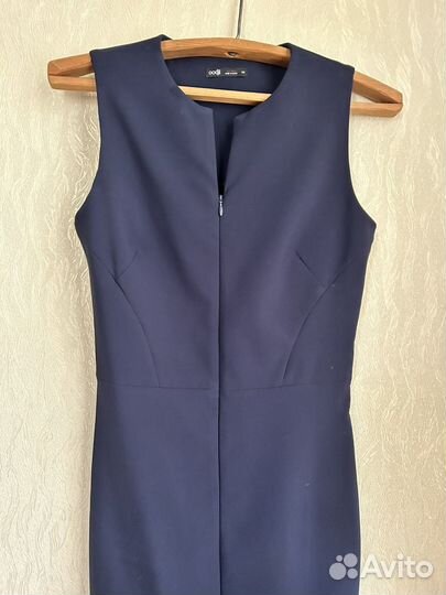 Платье футляр