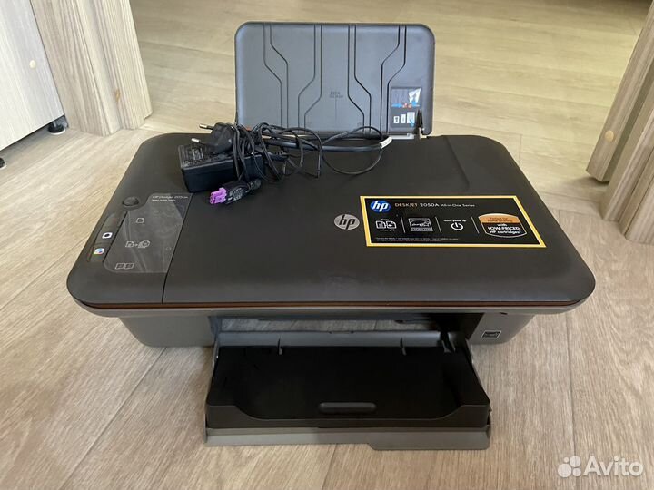 Принтер HP deskjet 2050A