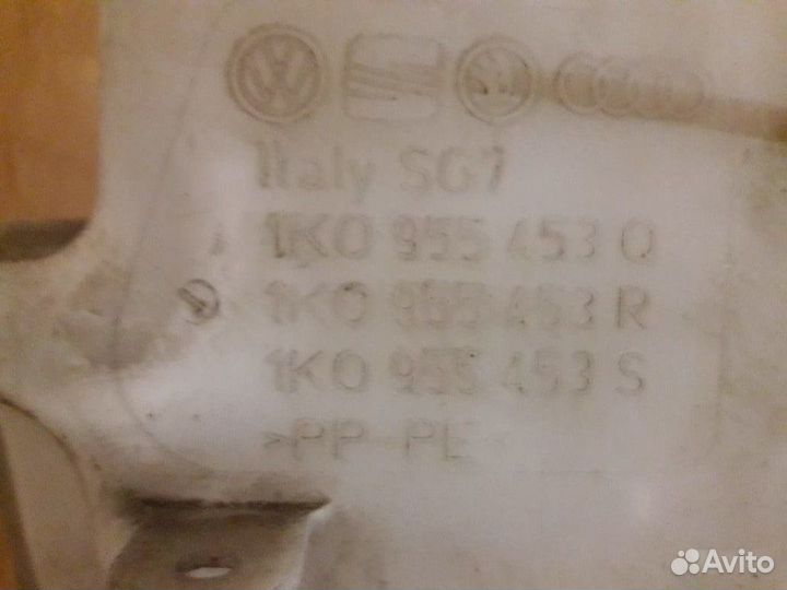 Бачок омывателя Volkswagen Гольф Кадди Ауди А3