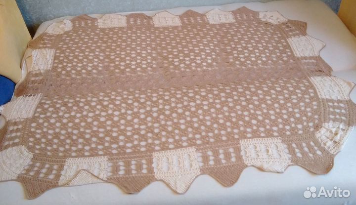 Вязаная скатерть крючком