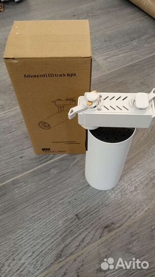 Трековые светильники + трек