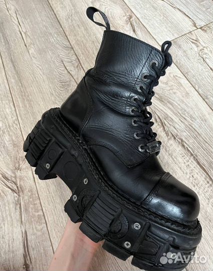 New rock m tank083 c1