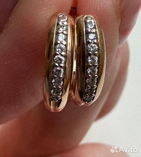 Золотые серьги