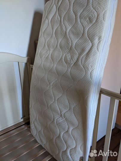 Детская кроватка Feretti с матрасом Pali Deocell