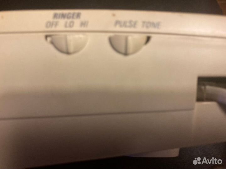 Кнопочный телефон thomson 2-9827A