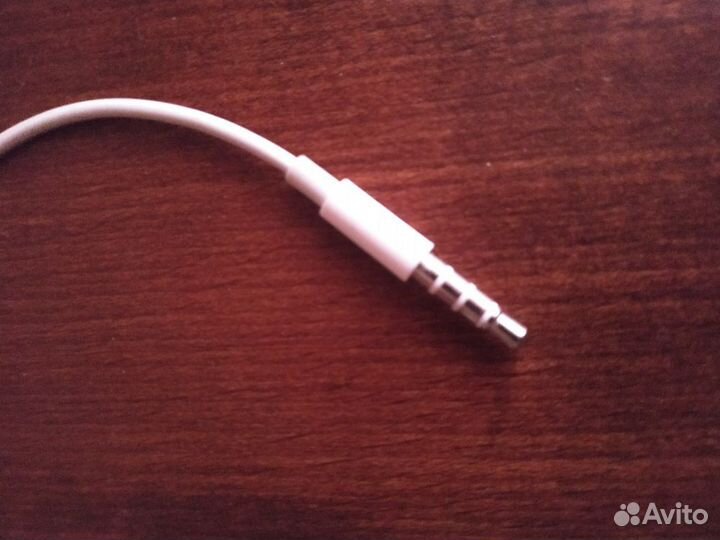 Apple EarPods with 3.5mm Headphone Pl Наушники