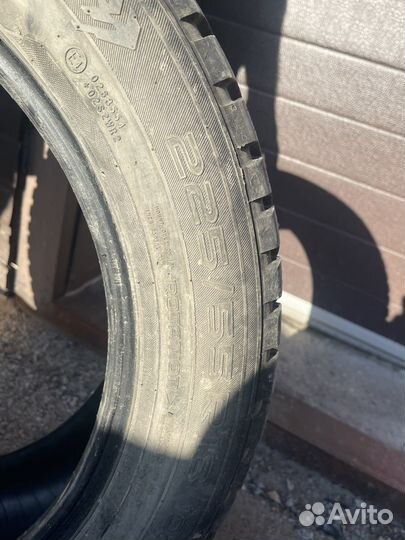 Nokian Tyres Hakkapeliitta 8 SUV 225/55 R18