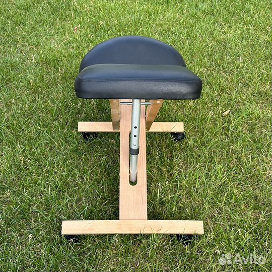 Коленный стул