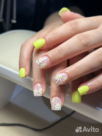 Маникюр и наращивание ногтей