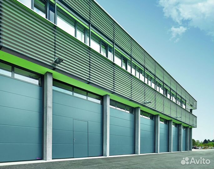 Промышленные секционные ворот от производителя