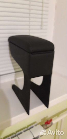 Подлокотник Renault Duster