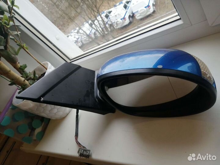 Автомобильное зеркало