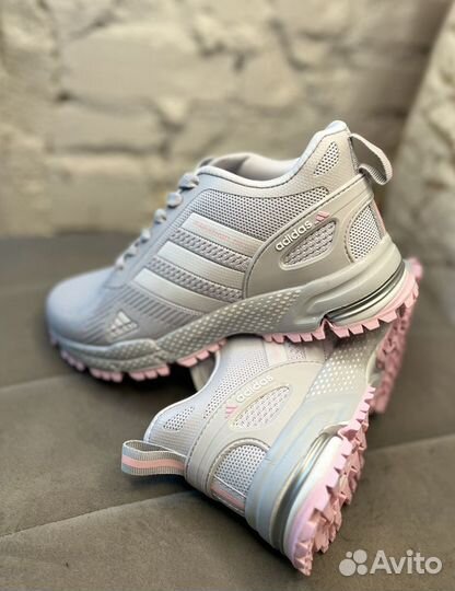 Кроссовки женские adidas