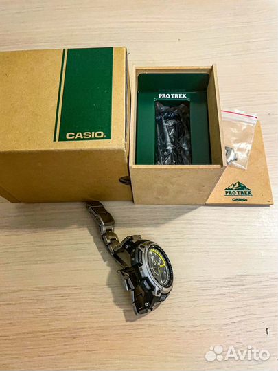 Часы casio pro trek