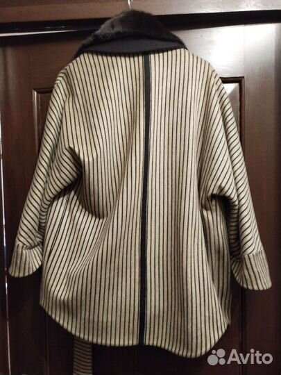 Пальто женское новое 46