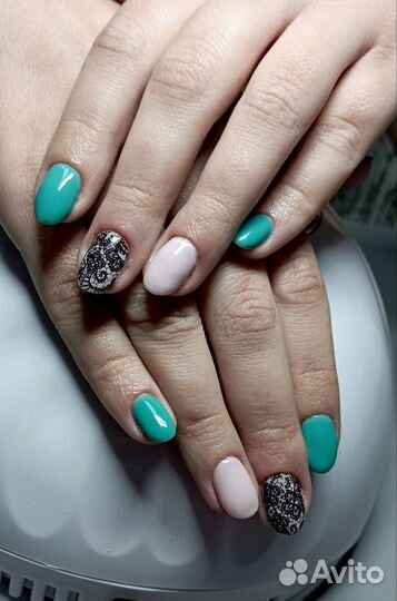 Требуется модель на маникюр