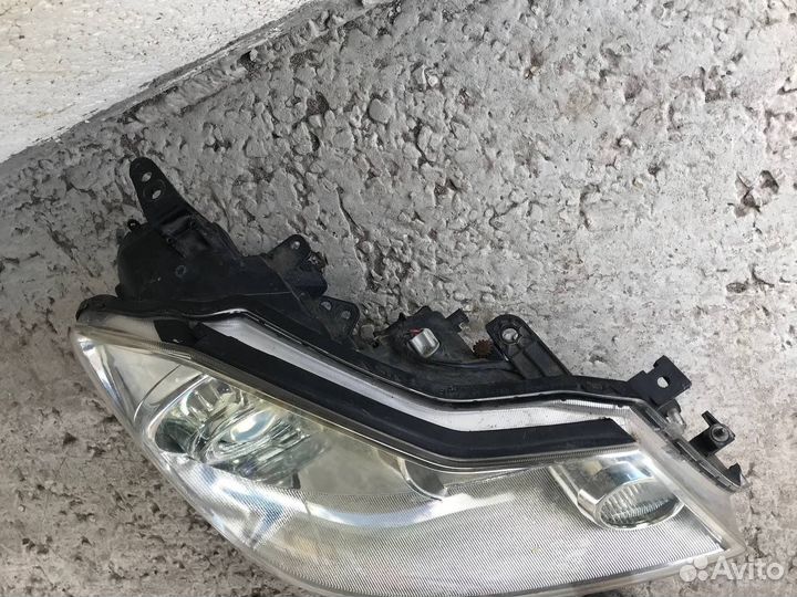 Фара nissan fuga