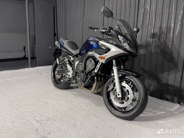 Yamaha FZ6-S