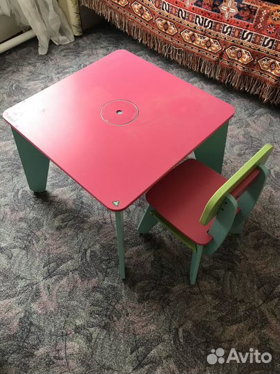 Детский столик и стульчик бу