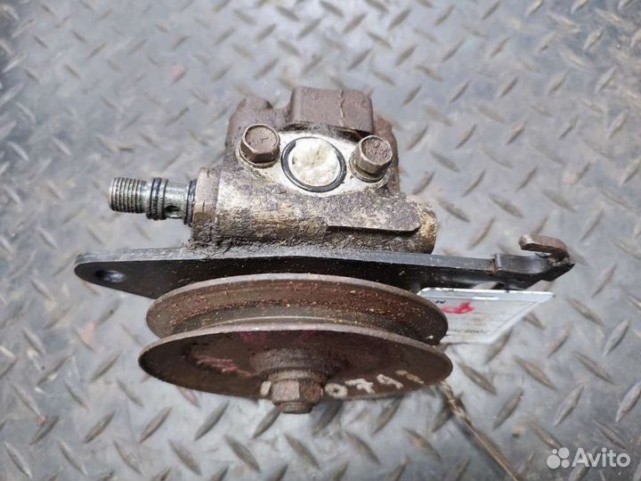 Насос гидроусилителя на Kia Sportage I (JA, K00)