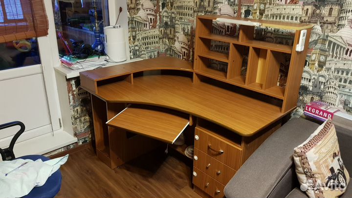 Компьютерный стол