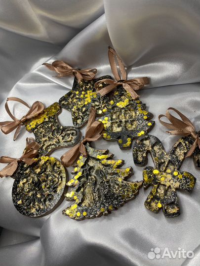 Елочные игрушки в ассортименте