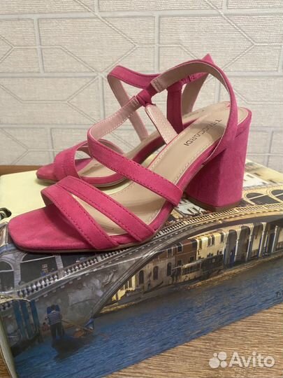 Босоножки 35