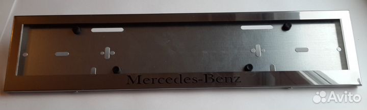 Рамка для номера с надписью Mercedes