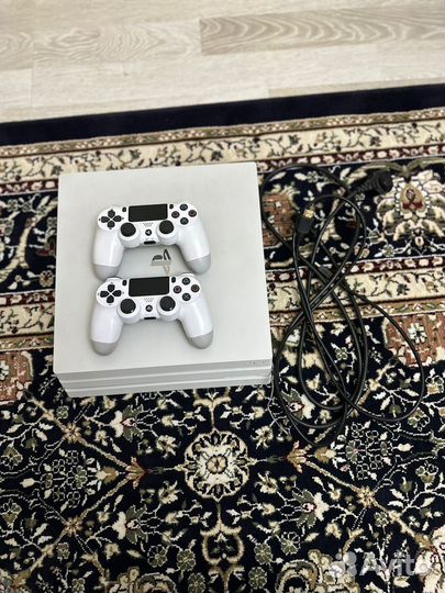 Sony playstation 4 pro 1tb