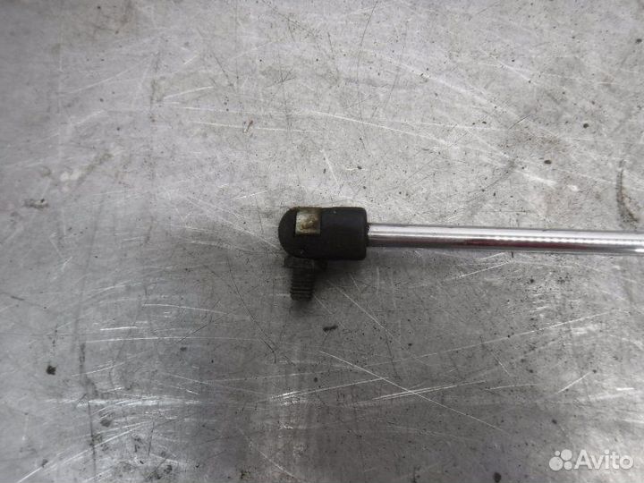 Амортизатор капота передний правый Ваз 2112 1.5