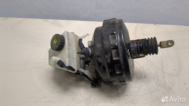 Цилиндр тормозной главный Mercedes C W203, 2002