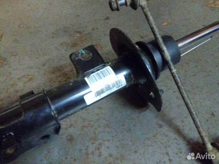 Амортизатор передний Kia cerato 3