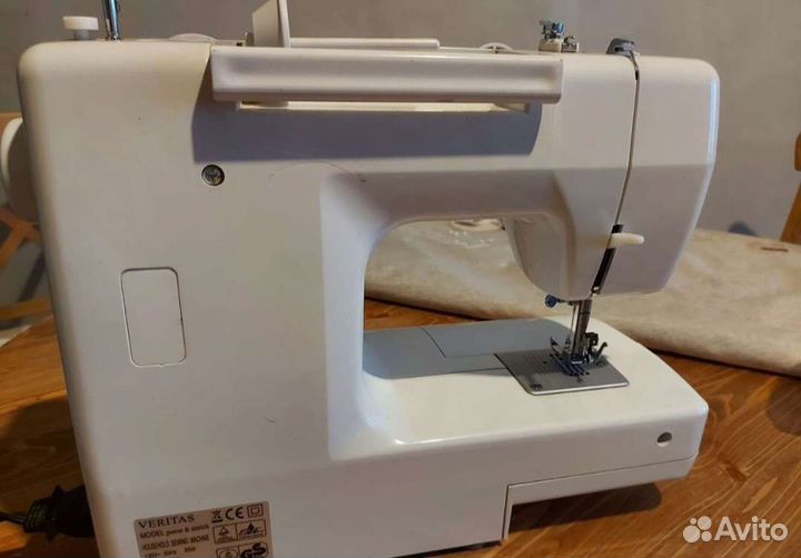 Швейная машина Veritas, 21 операция, почти новая