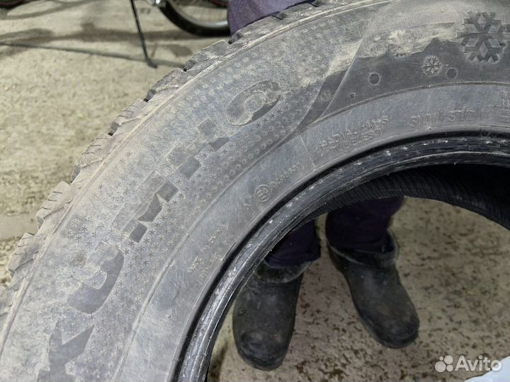 Kumho I'Zen Ice Power KW21 235/65 R17 108Q