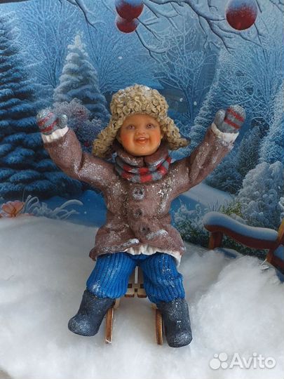 Ватная игрушка Мальчик на санках