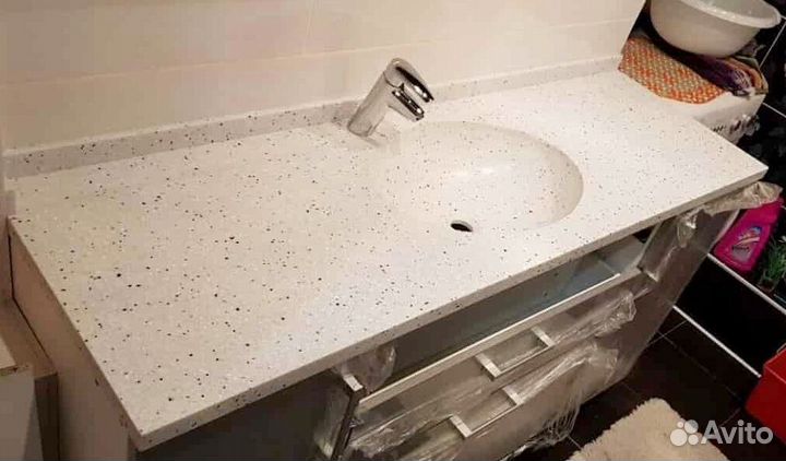 Столешница из камня для ванной Caesarstone