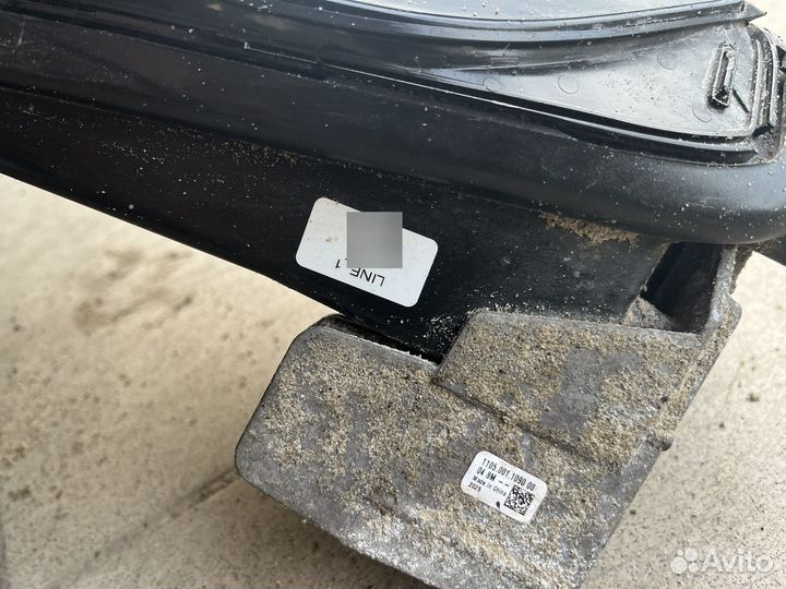 Фара передняя правая Cadillac XT4 LED