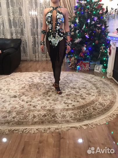 Продам платье