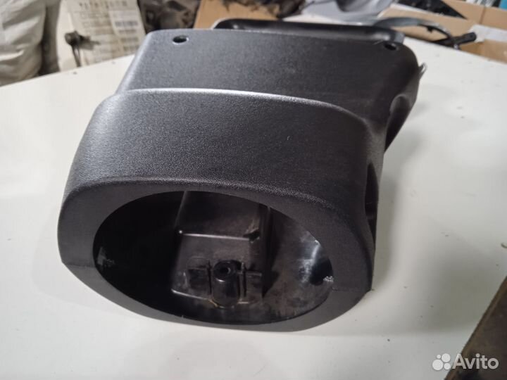 Кожух рулевой колонки Chevrolet Niva