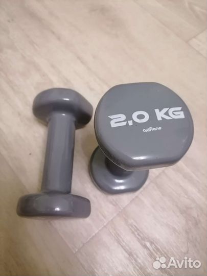 Гантели по 2 кг