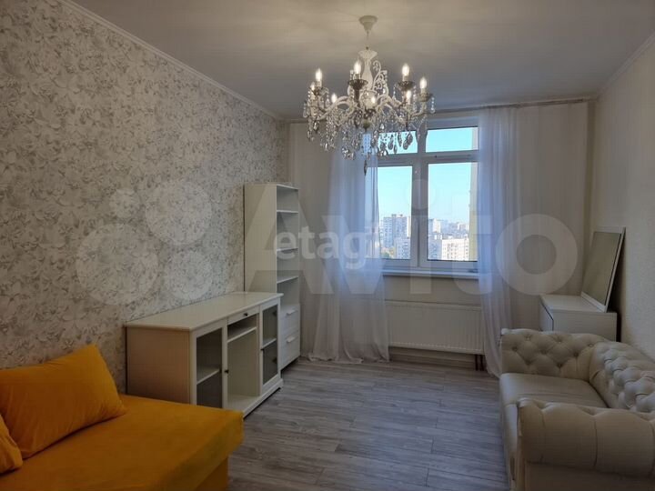 2-к. квартира, 54 м², 13/21 эт.