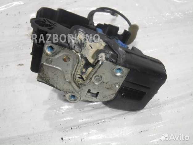 Замок двери передней правой Opel Antara