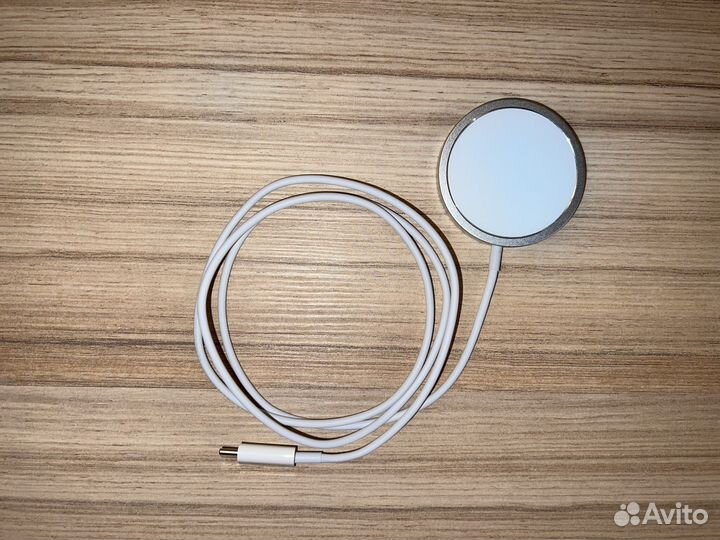 Зарядка MagSafe 15 Вт